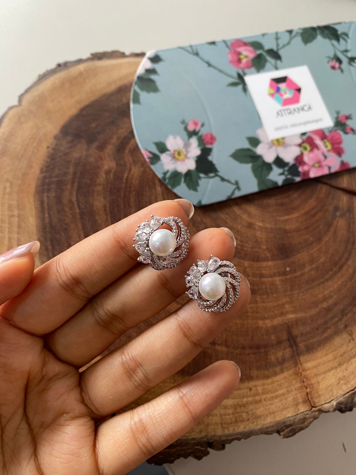 Estel Diamond Pearl Stud Earrings