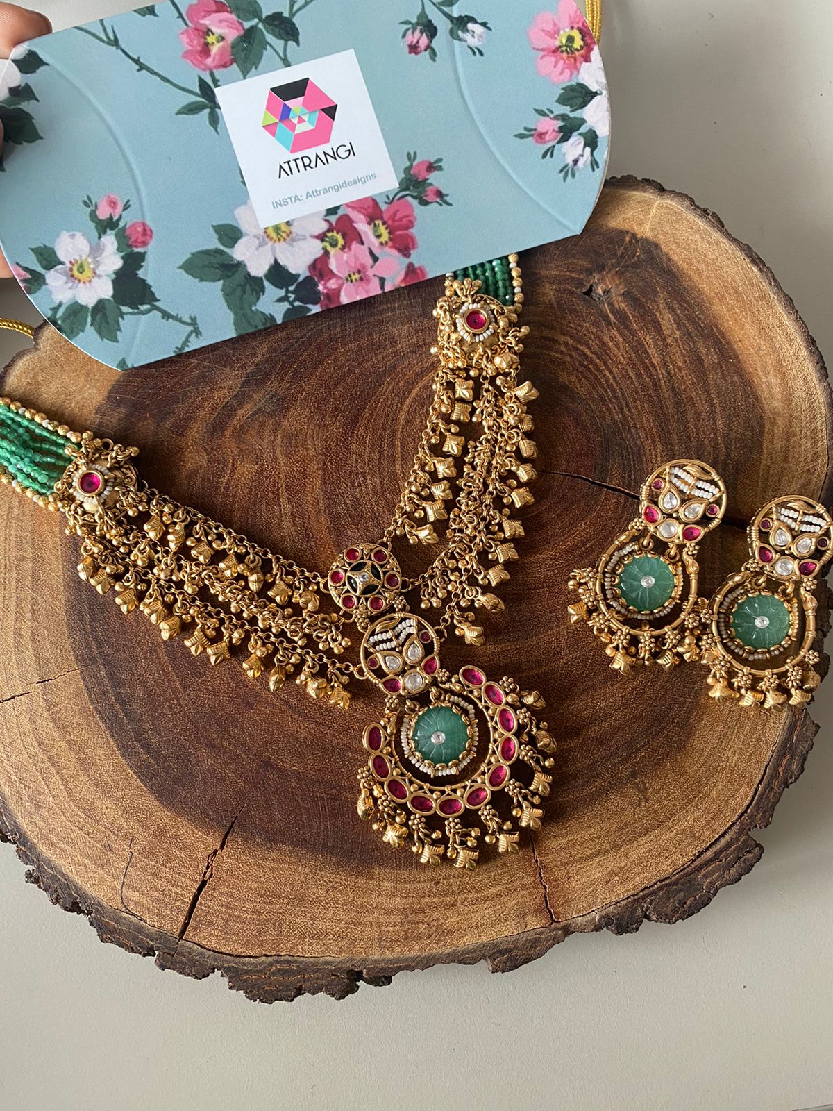 Shanta 3 Line Empress Sone Pe Suhaga Necklace Set