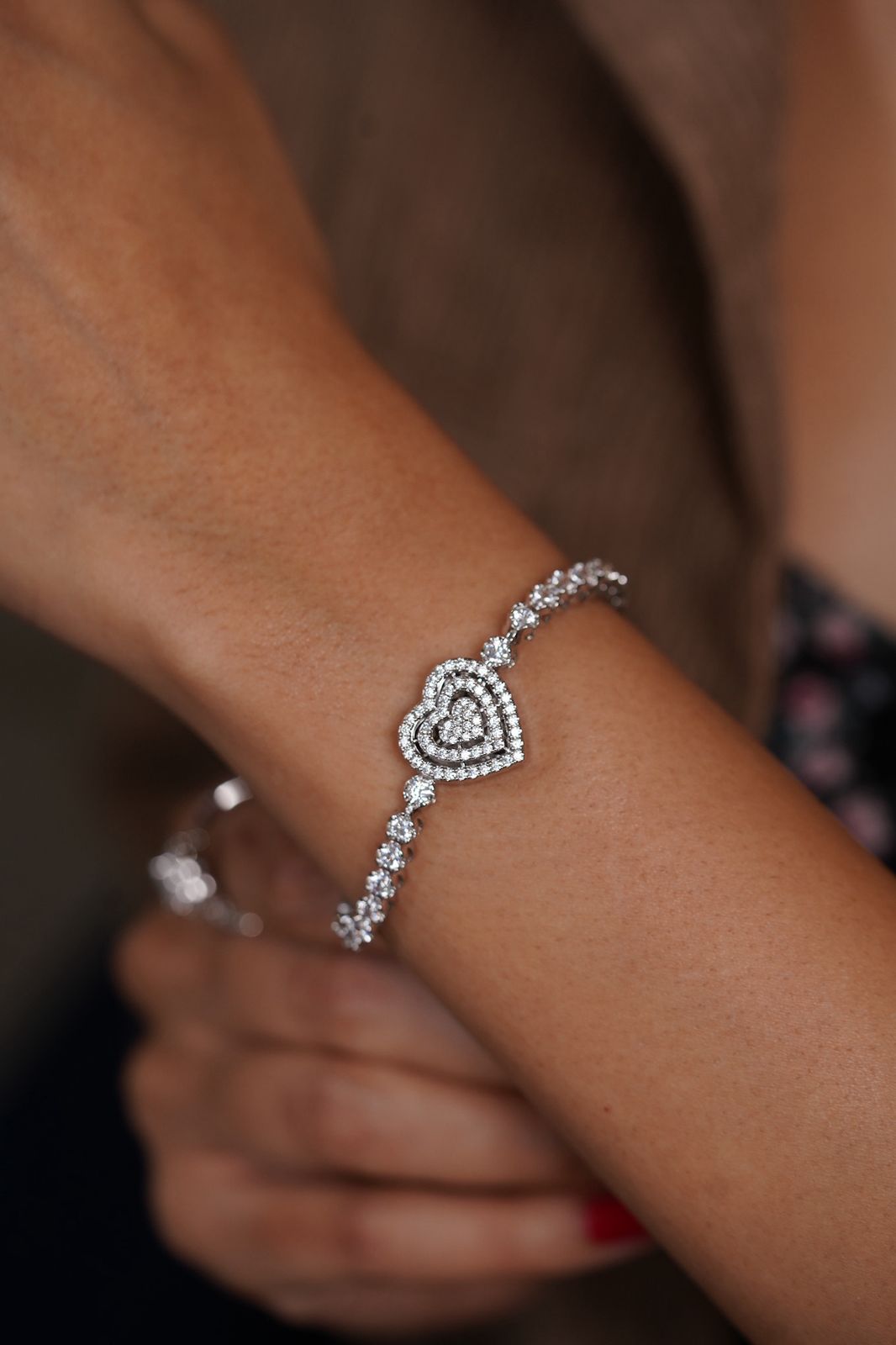 Beating Heart Tennis Bracelet | Magnetic Openable