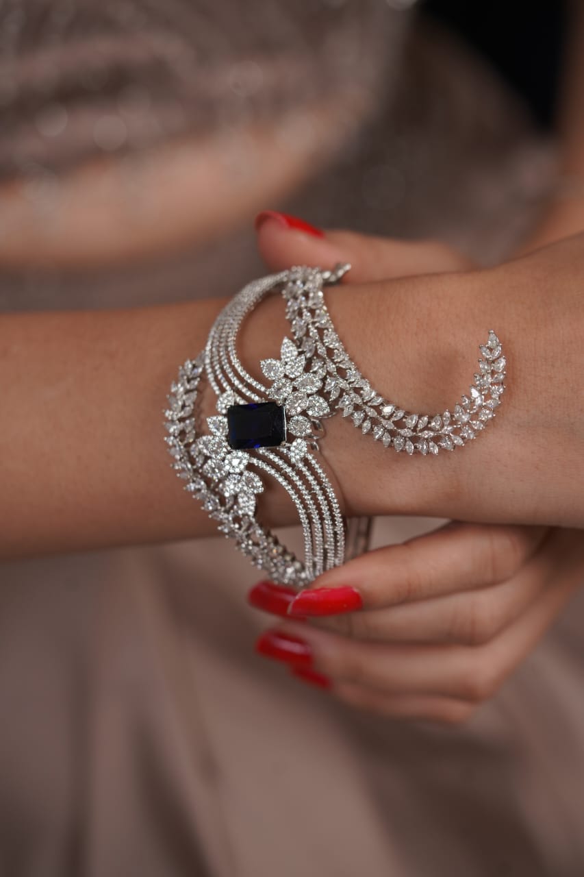 Arcade Oversized Dramatic Diamond Designer Bracelet (SILVER)