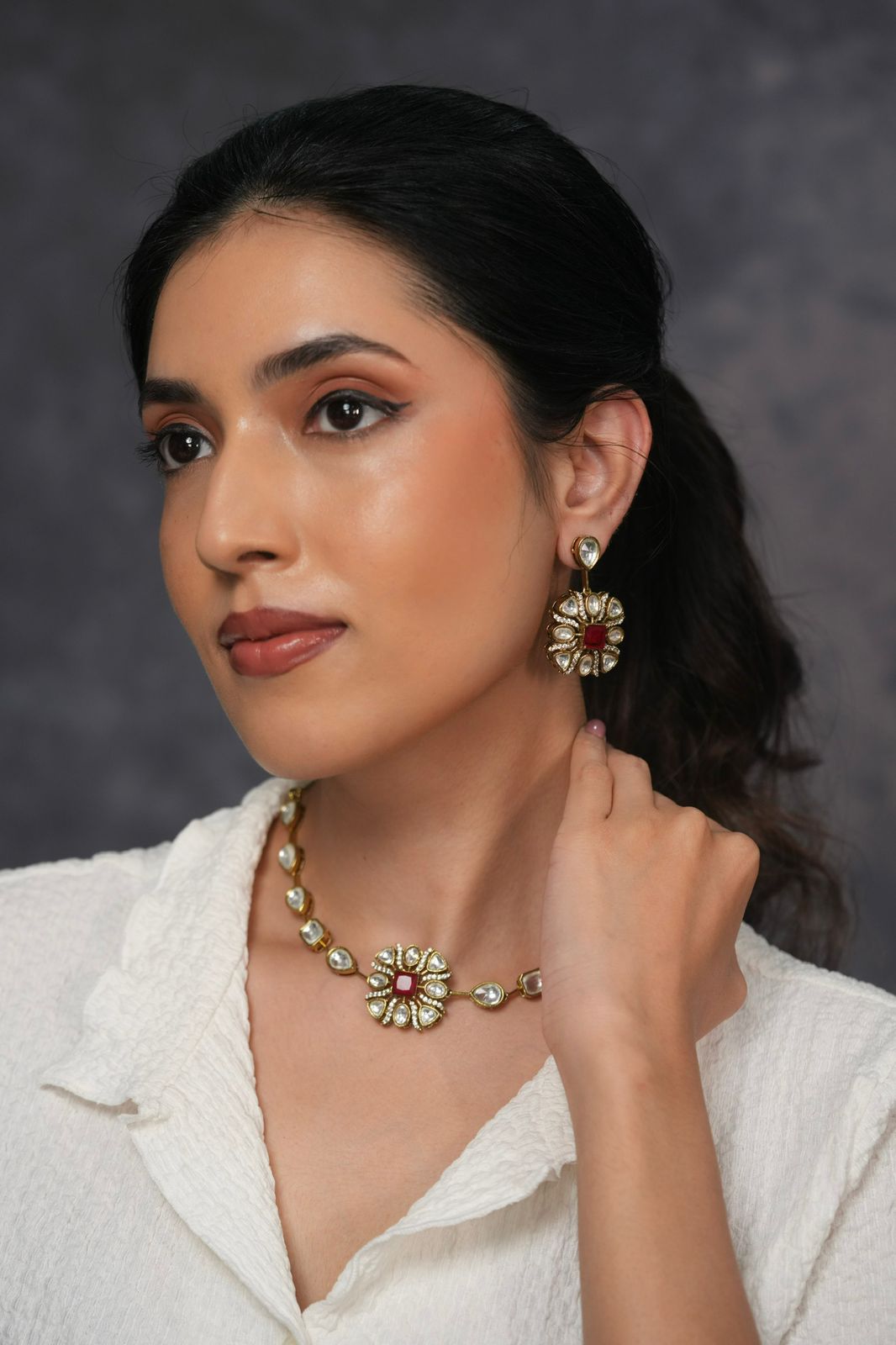 Gulaab Single Line Sleek Polki Choker Set
