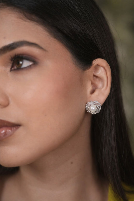 Estel Diamond Pearl Stud Earrings