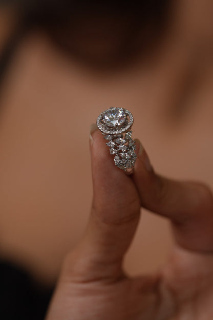 3 Carat Round Solitaire Diamond Ring with Halo | Multi Soltiaire Band