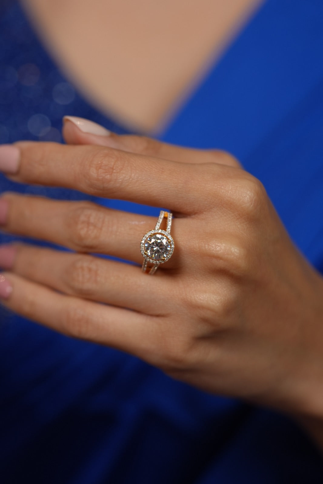 Parallel Band 2.5 Carat Diamond Solitaire Ring