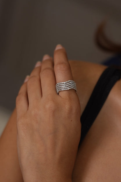 Macy 5  Line Wavy Diamond Band Ring | Daily Wear