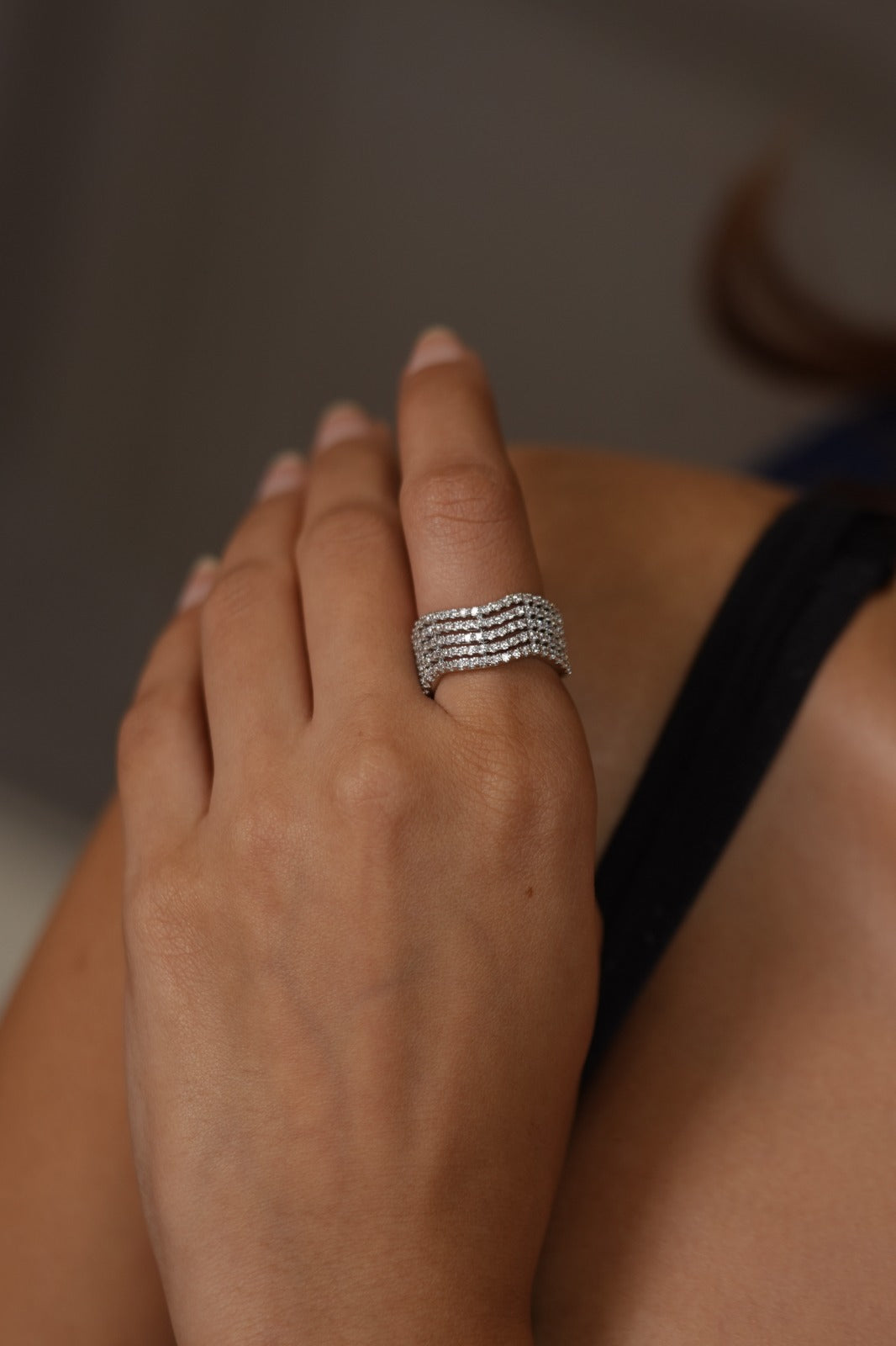 Macy 5  Line Wavy Diamond Band Ring | Daily Wear