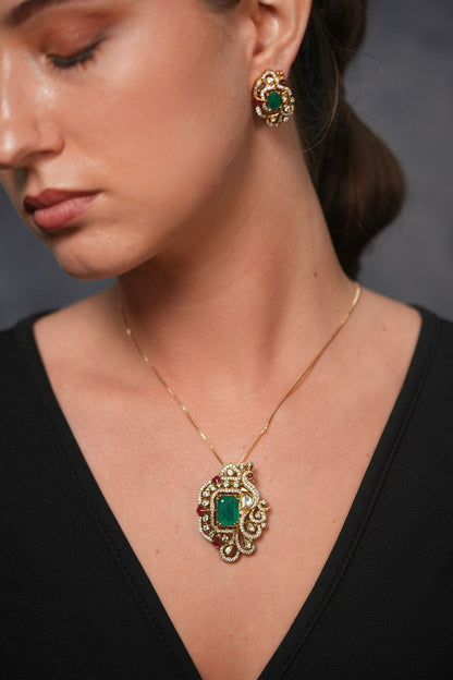 Meher Muse Polki Moissanite Rich Pendant Set