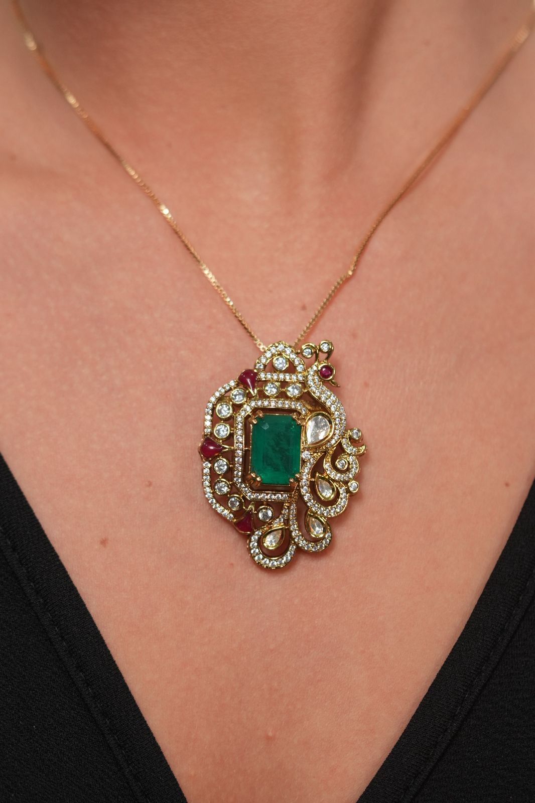 Meher Muse Polki Moissanite Rich Pendant Set
