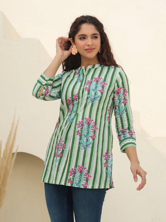 Women A-line floral print top