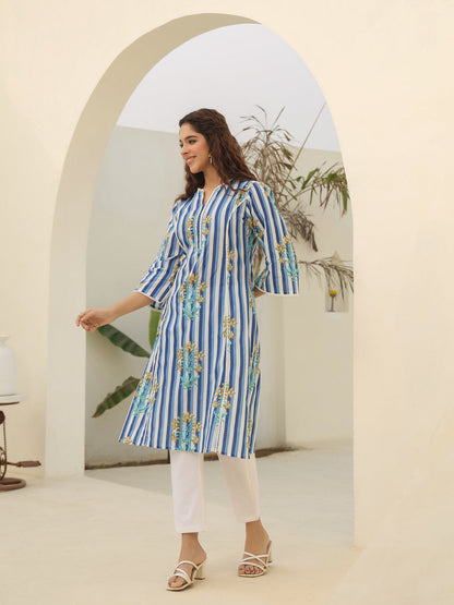 Women blue stripe print kurta