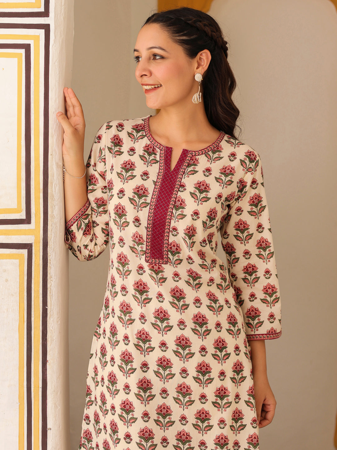 Women’s beige floral cotton kurta