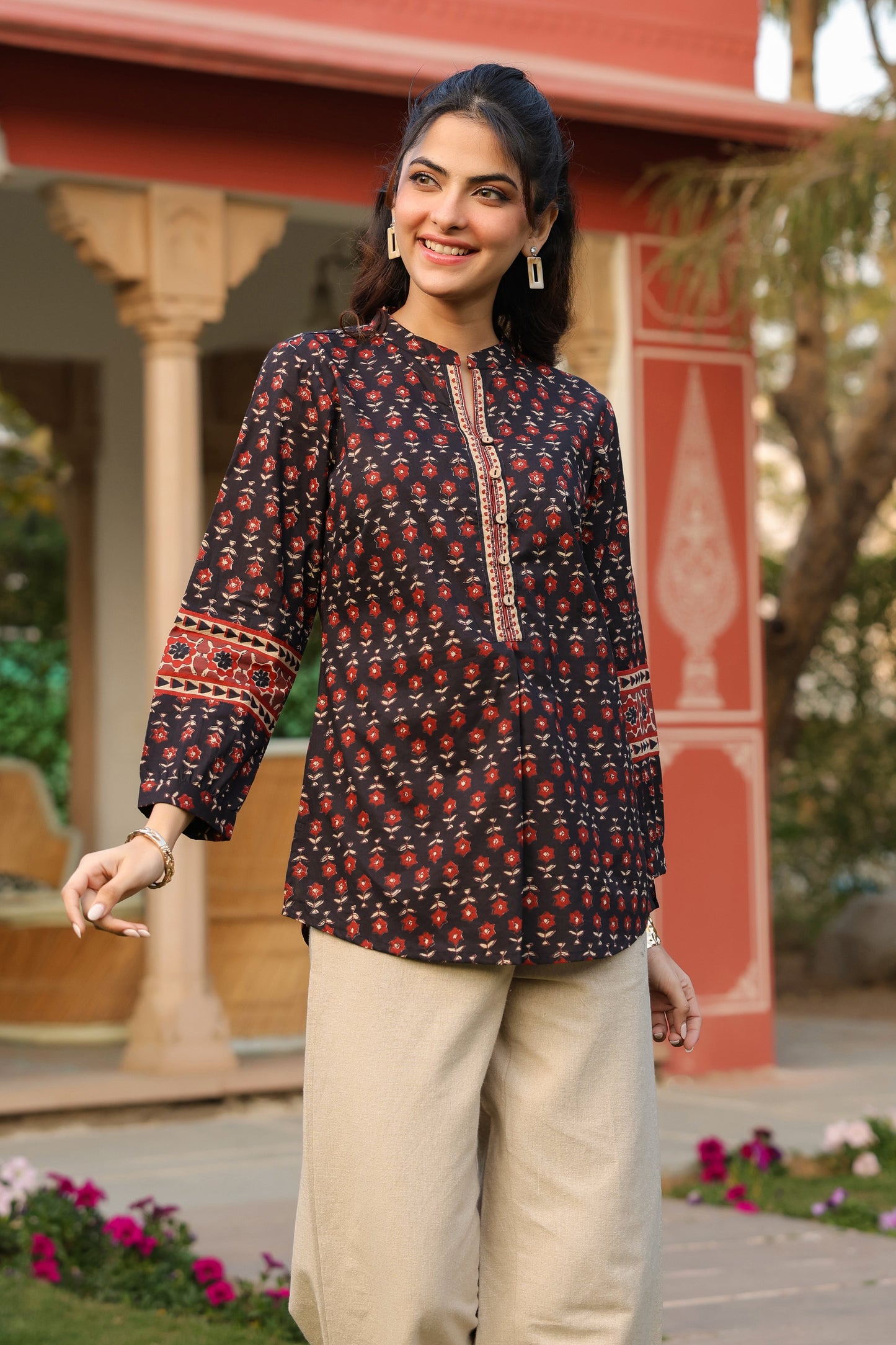 Women stylish black cotton top
