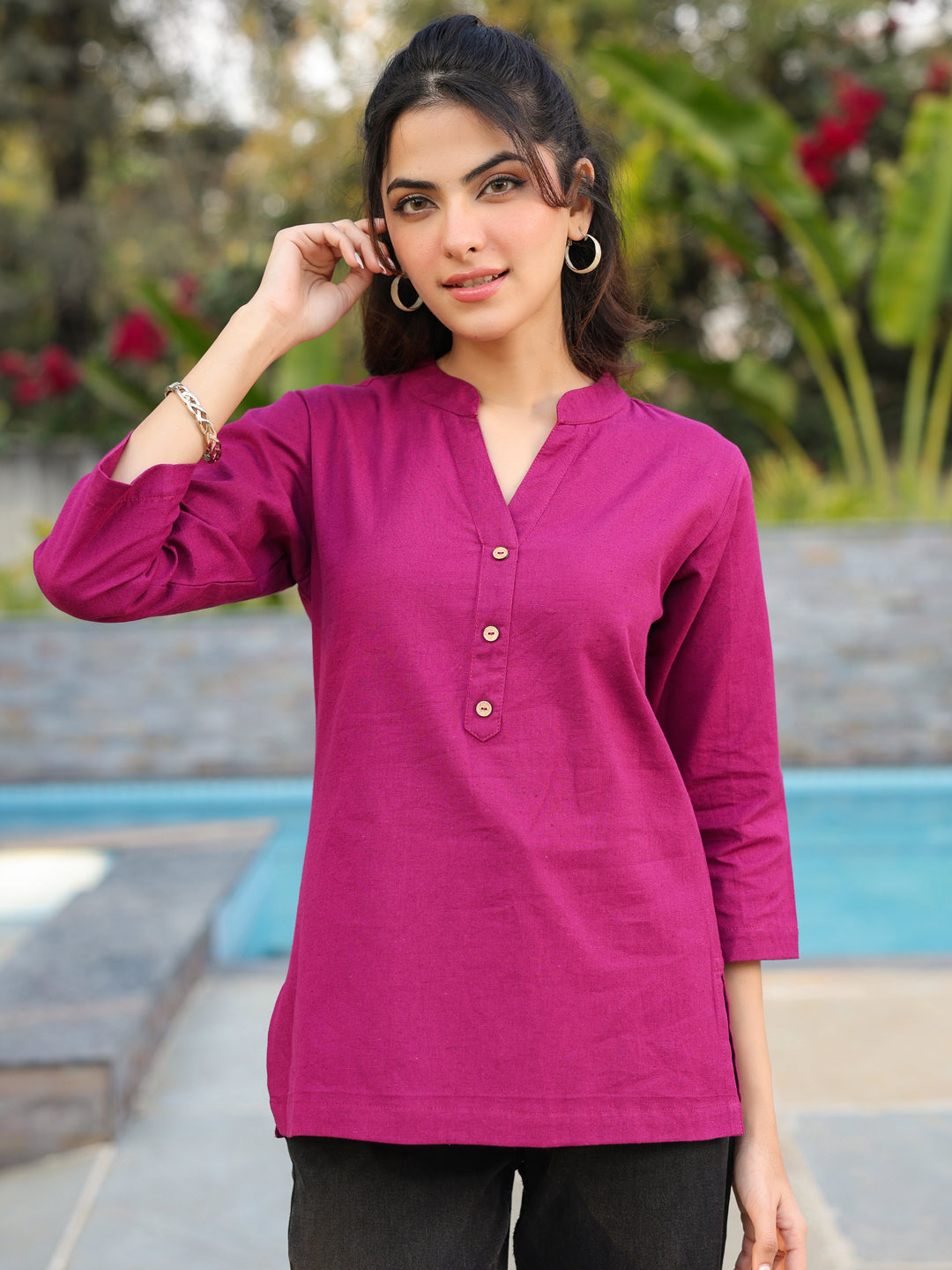 Women stylish magenta cotton top