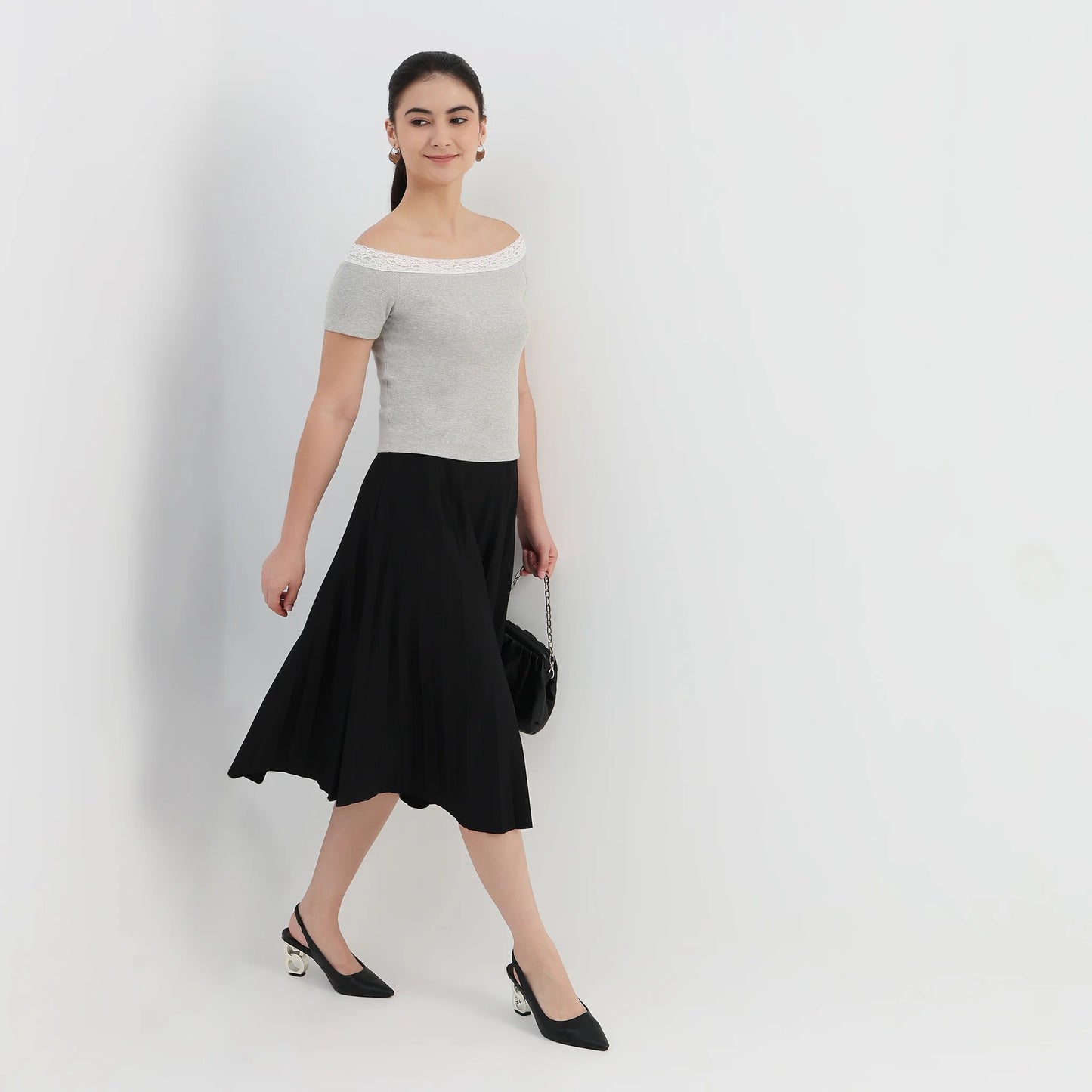 Off-Shoulder Solid Top