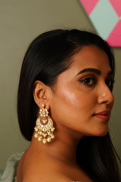 Aarushi Mid-Sized Chandbali - Attrangi
