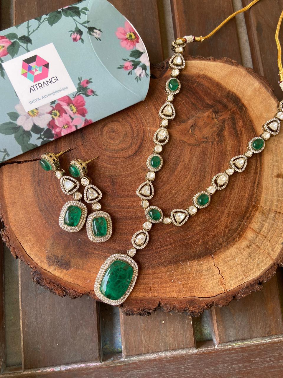 Amayra Polki And Emerald Necklace - Attrangi