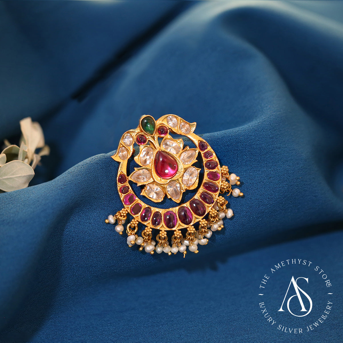 Glorious Pendant