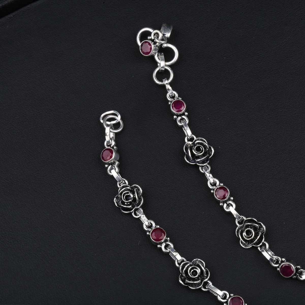 Floryn Oxidised Payal