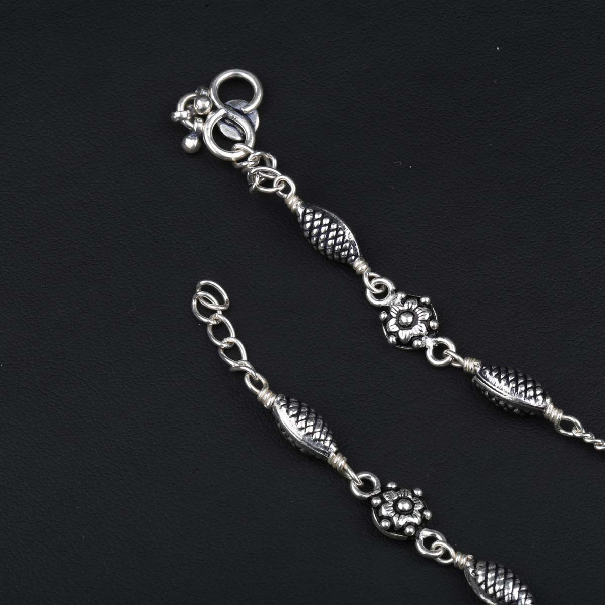 Yashvi Oxidised Anklets