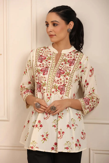 Women Cream Floral Printed Pure Cotton Top