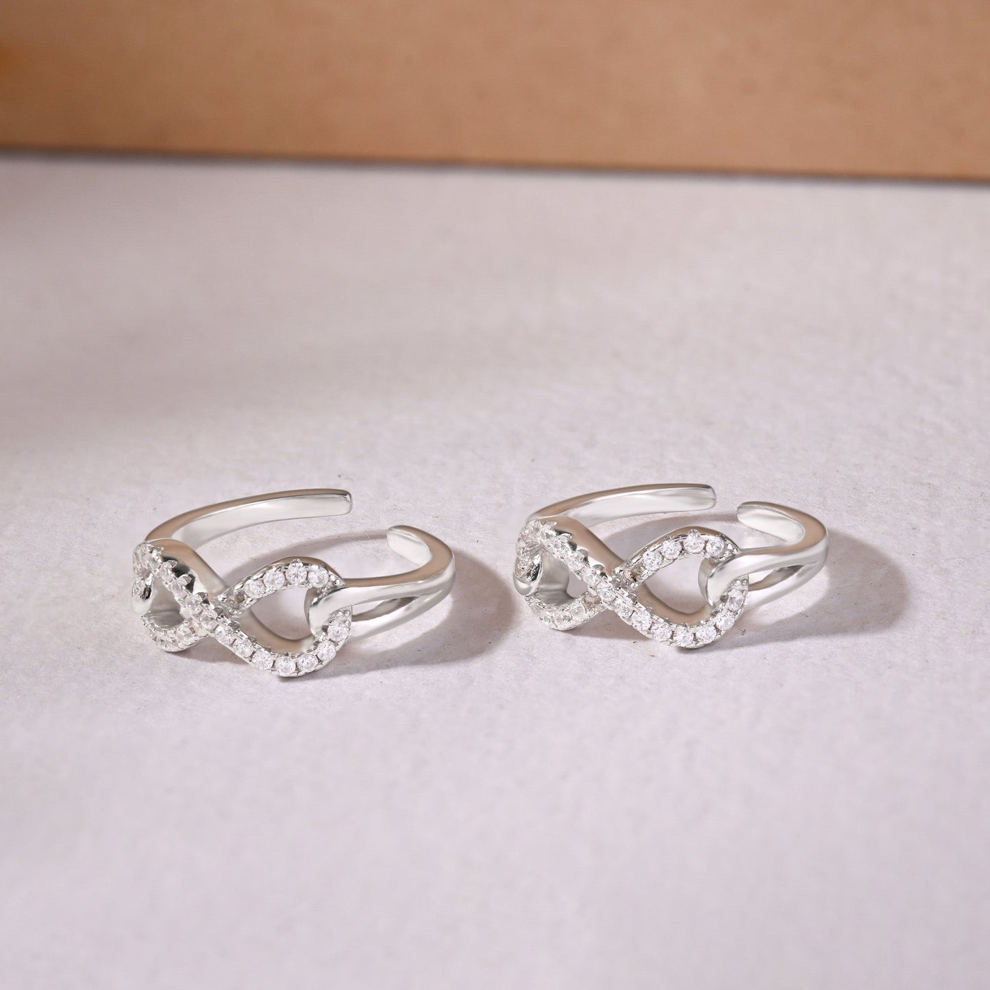 Stone Infinity Toe Ring