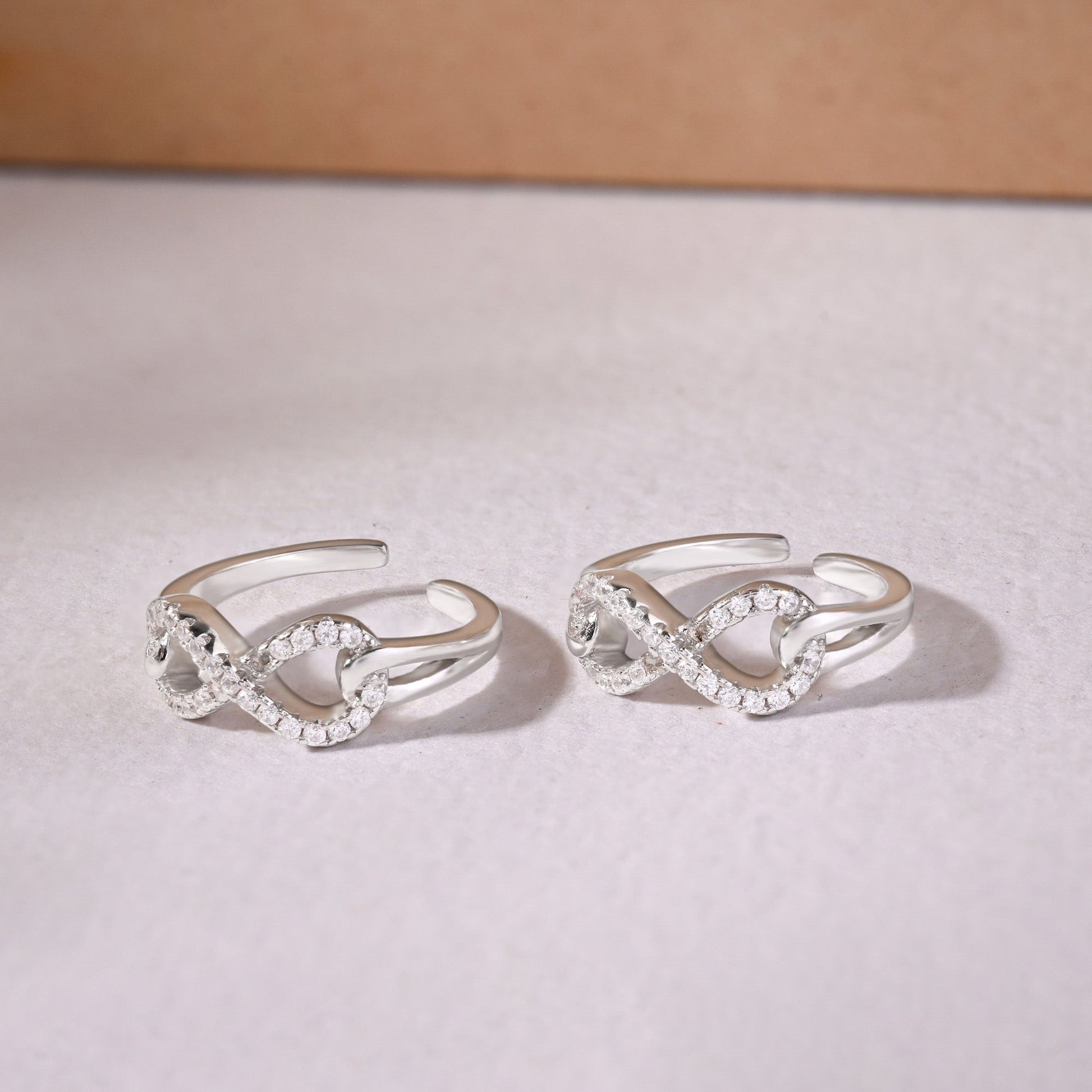 Stone Infinity Toe Ring