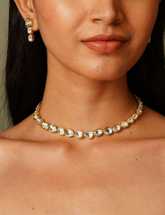 Chaarvi Single Line Delicate Polki Set - Attrangi
