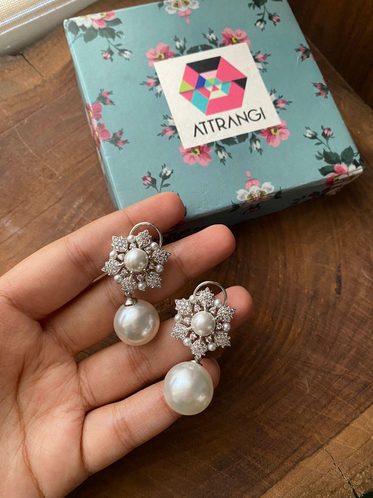 Christmas Everyday Diamond Studs - Attrangi
