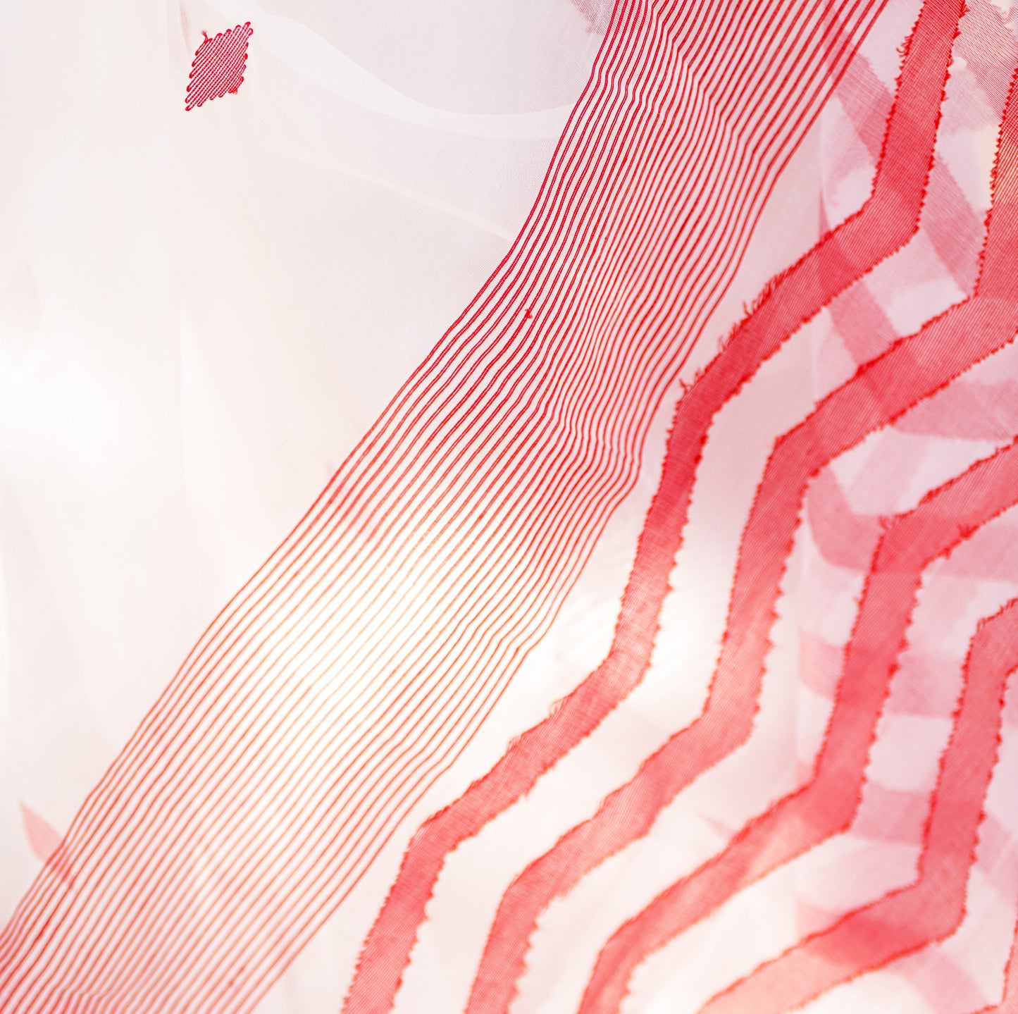 Woven Jamdani Saree - Red & White