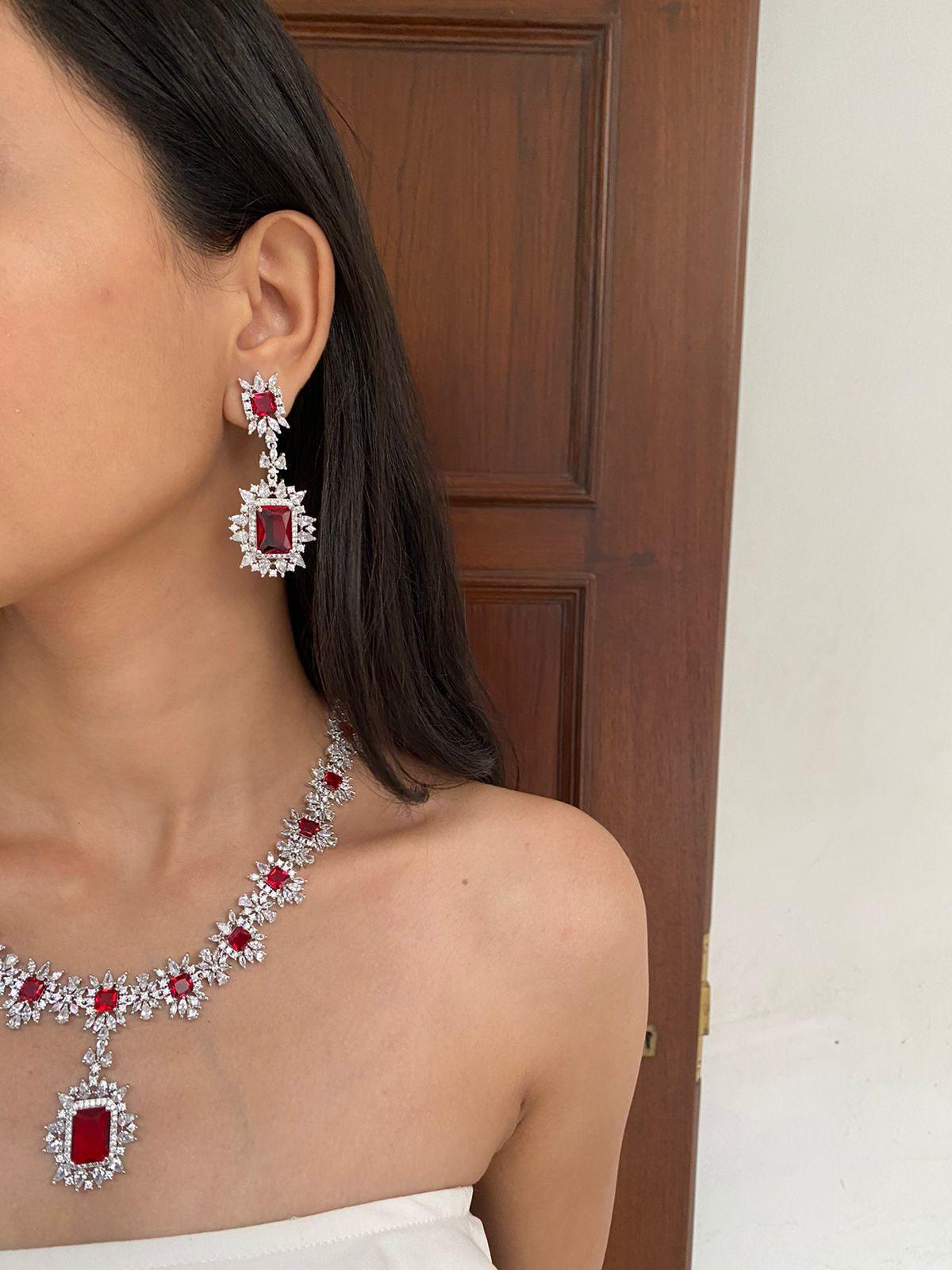 Elizabeth Diamond Set - Attrangi