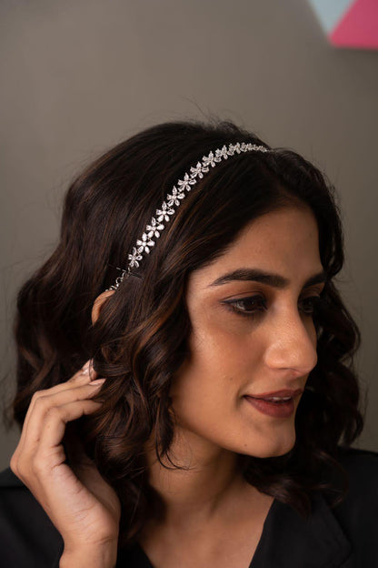 Flower Girl Diamond Sheeshband | HairBand - Attrangi