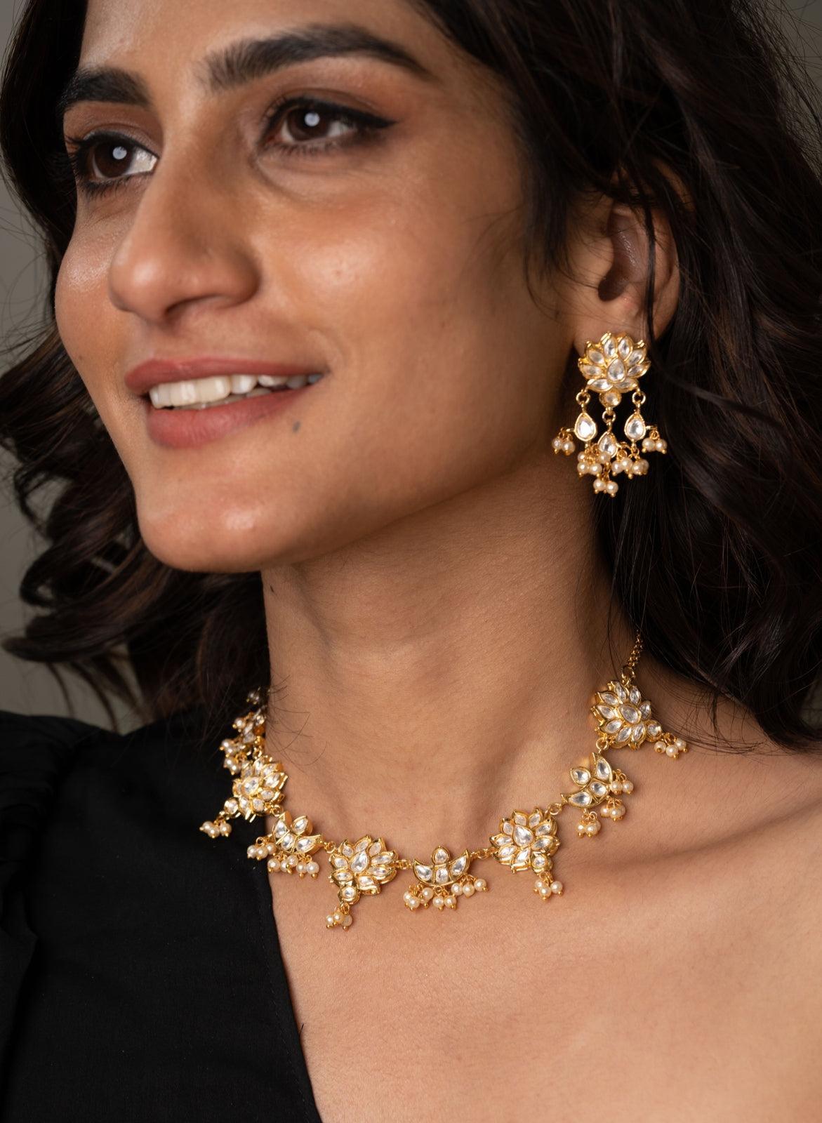 Fulkaari Polki Necklace Set - Attrangi