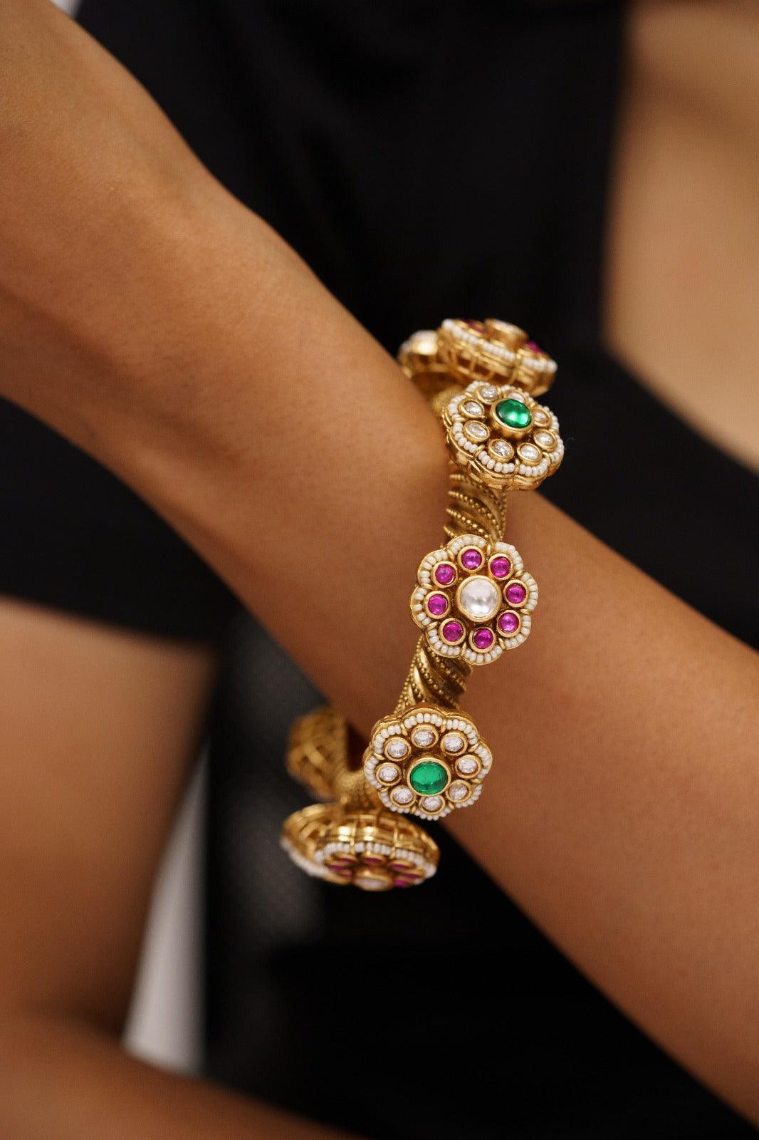 Fulvanti Gold Openable Bangles | Sone Pe Suhaga Collection - Attrangi