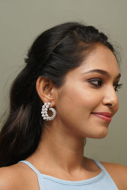 Gloria Diamond Stud Earrings - Attrangi