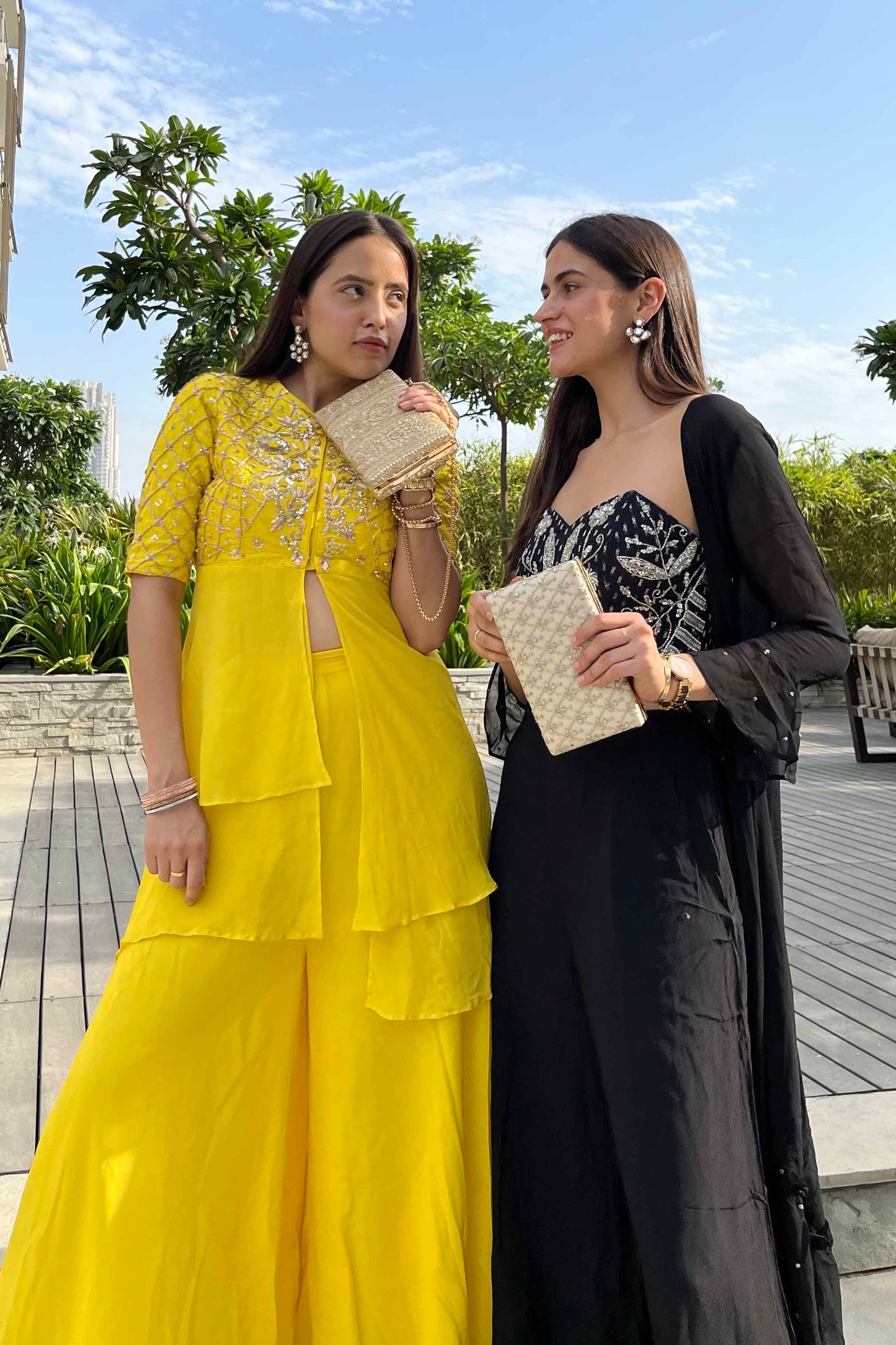 AMYRA - Anya Box Clutch Cream