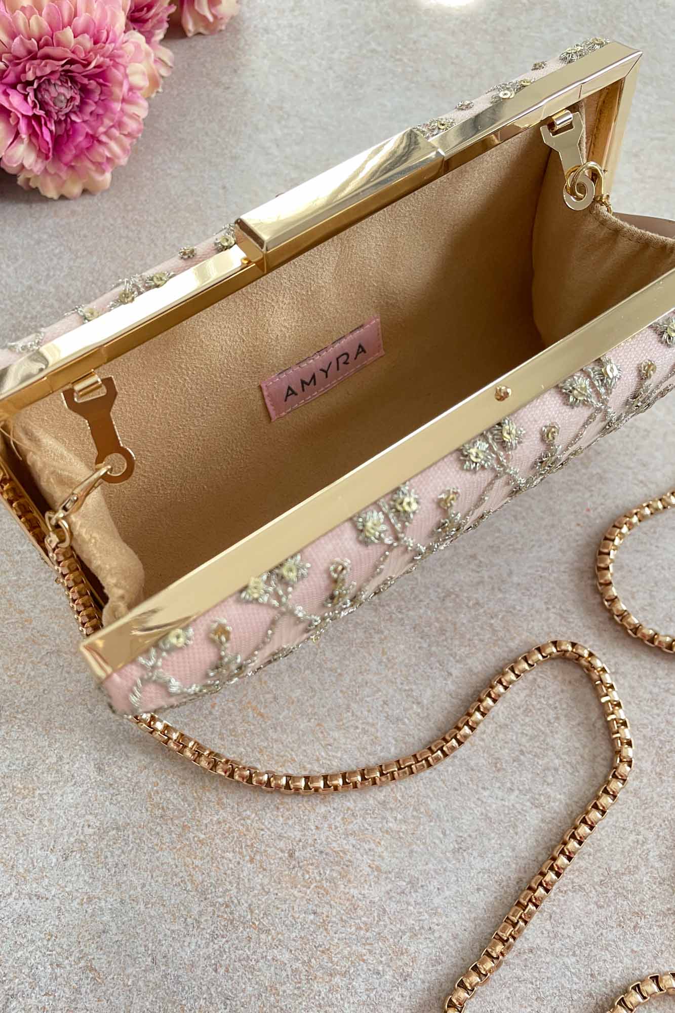 AMYRA - Anya Box Clutch Blush