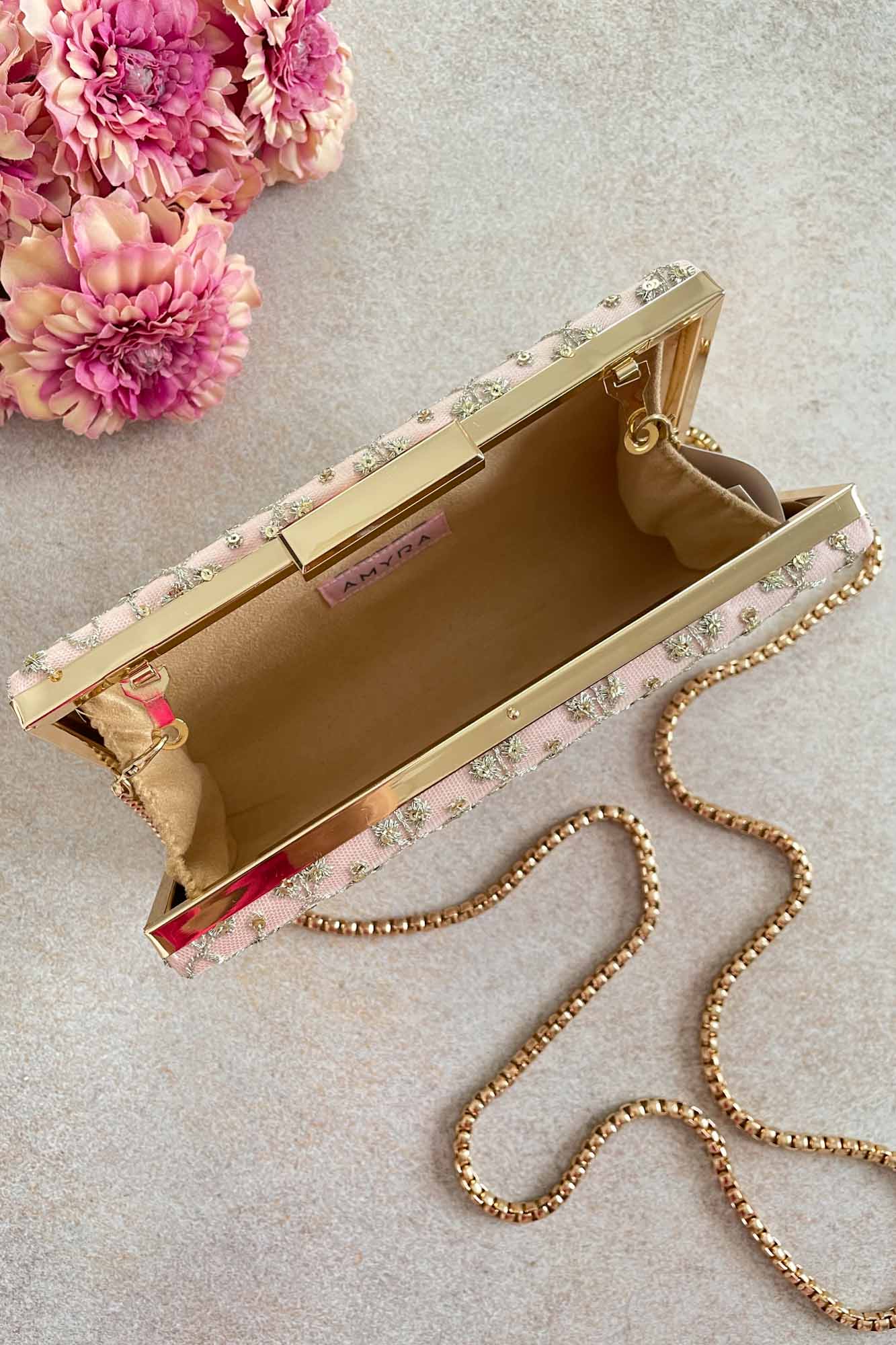 AMYRA - Anya Box Clutch Blush