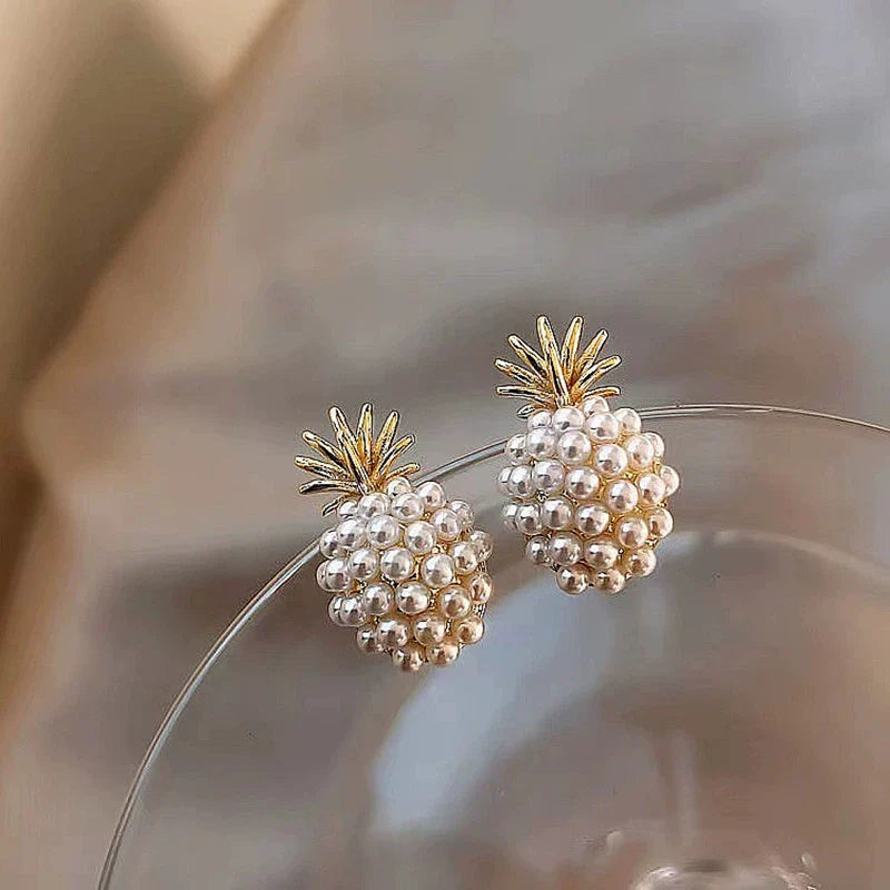 Pearl Pineapple White Stud Earrings JLT10487