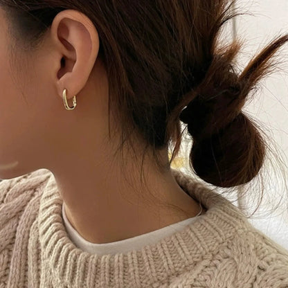 Geometric hoop earring JLT10597