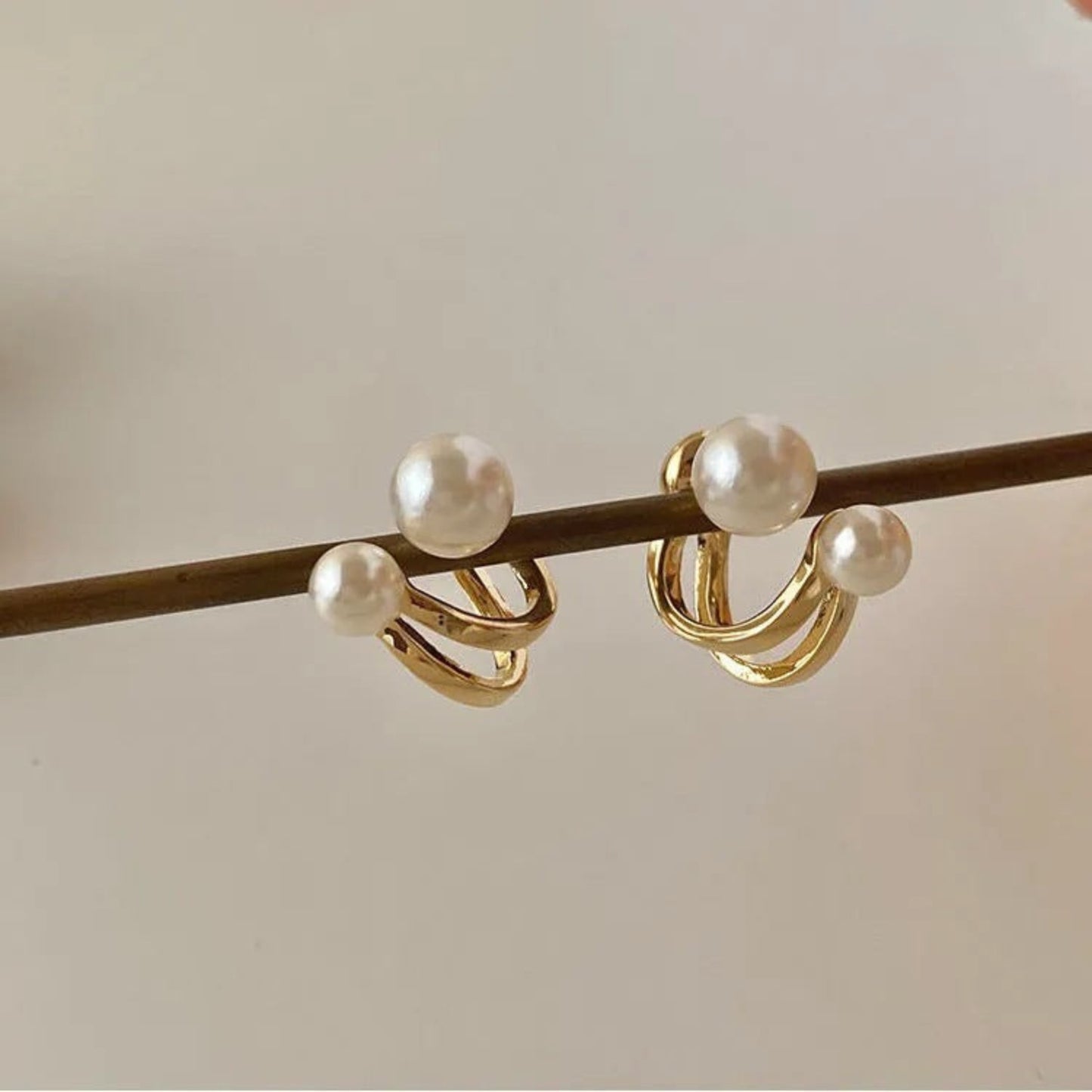 White  pearl twisted Pin Earrings JLT11262