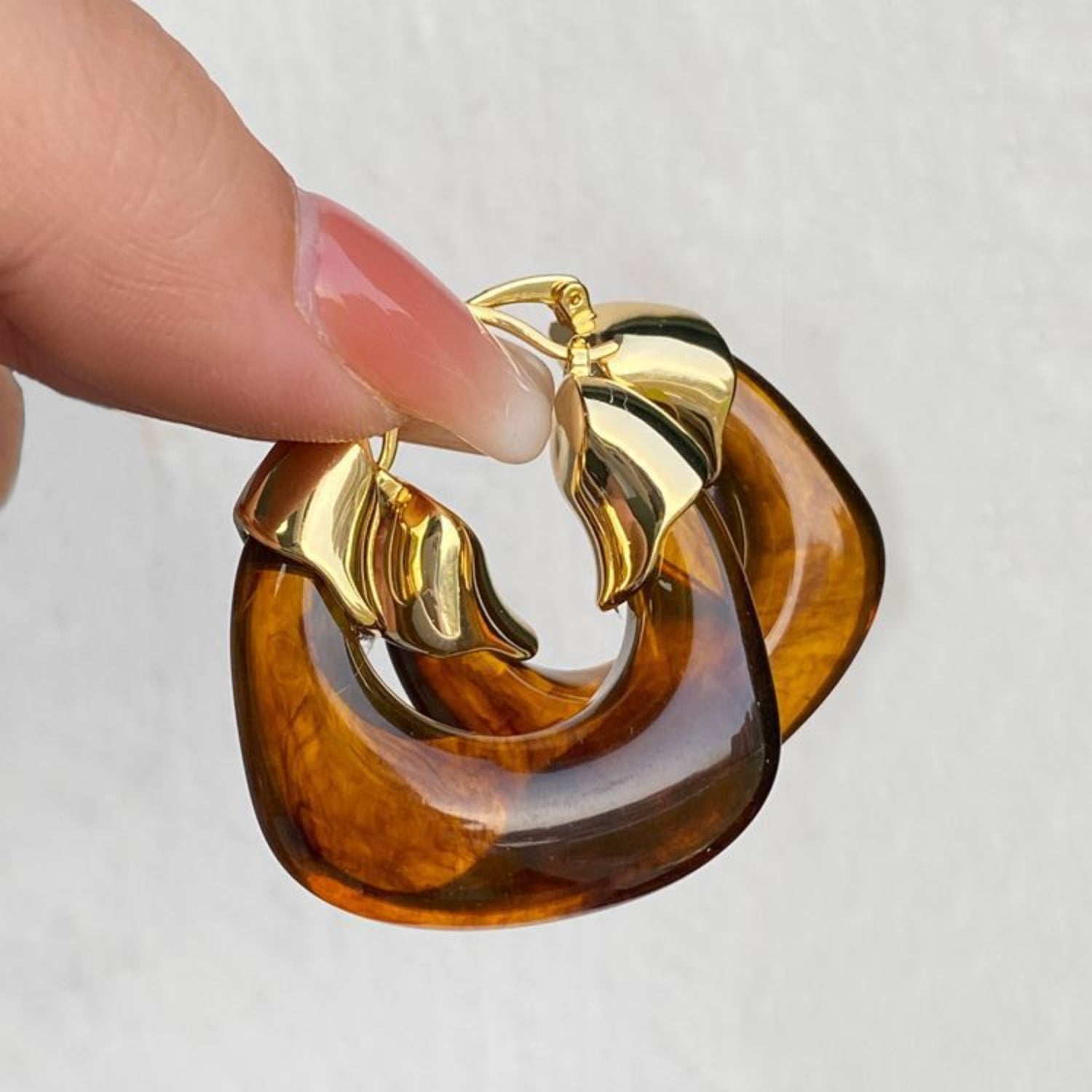 Amber Sculptural Resin Hoop Earrings JLT13655