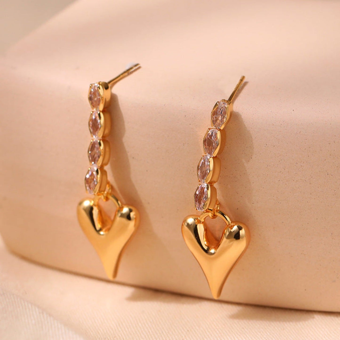 Gold Drop Earrings with Heart JLT11717