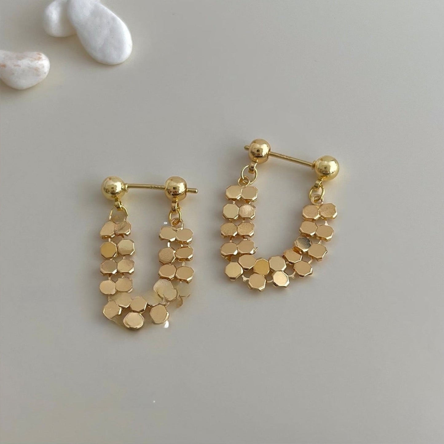 Elegant Hexagonal U Link Hoop Earrings jlt11793