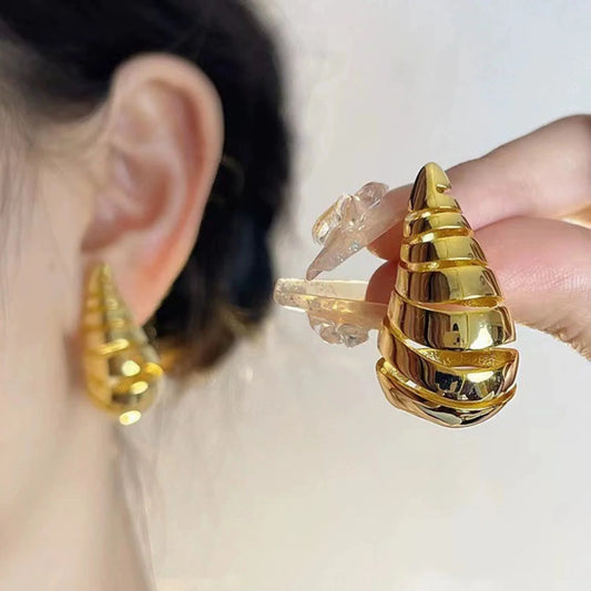 Honeycomb Gold Pin Earrings JLT11893
