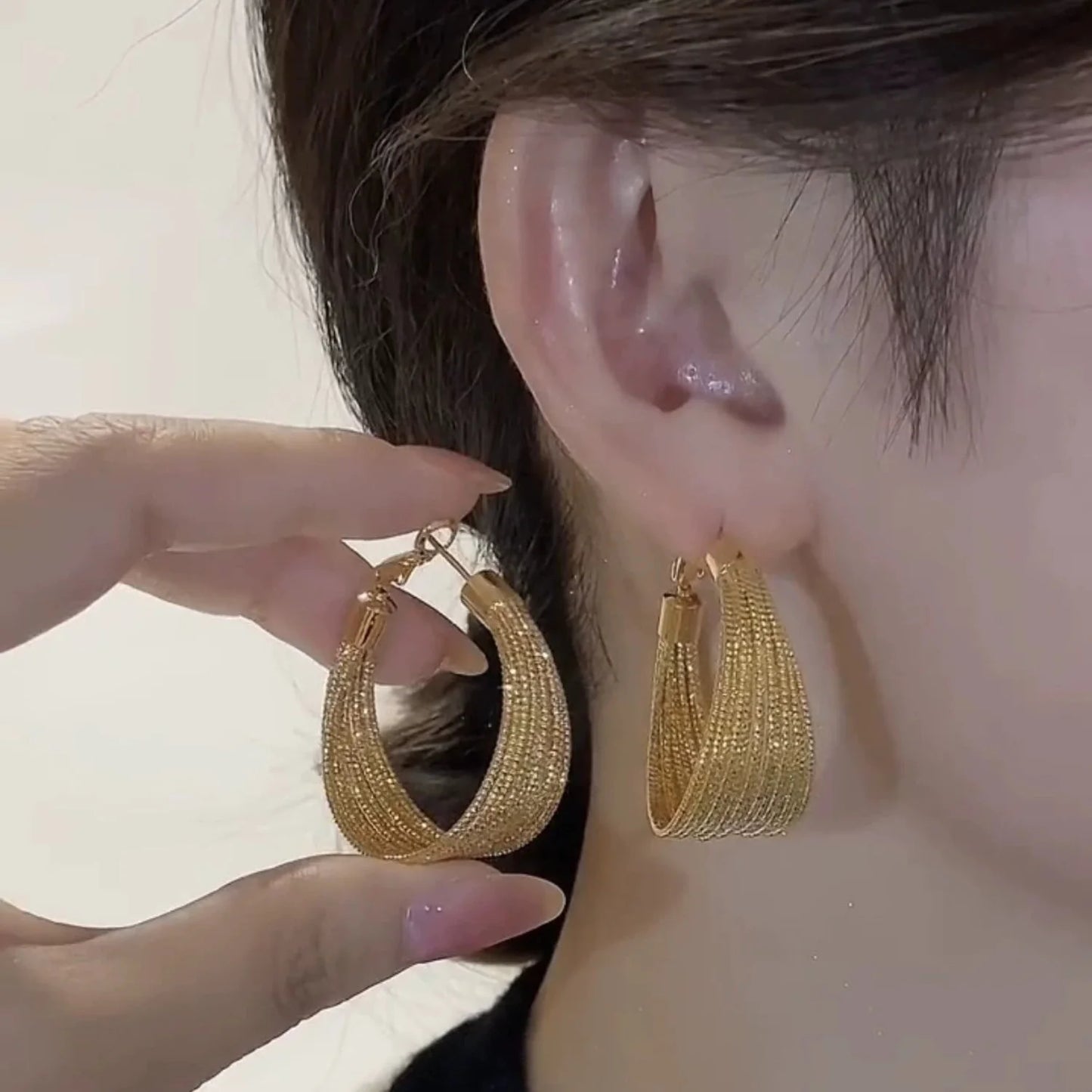 Prismatic Shimmer Hoop Earrings JLT12134