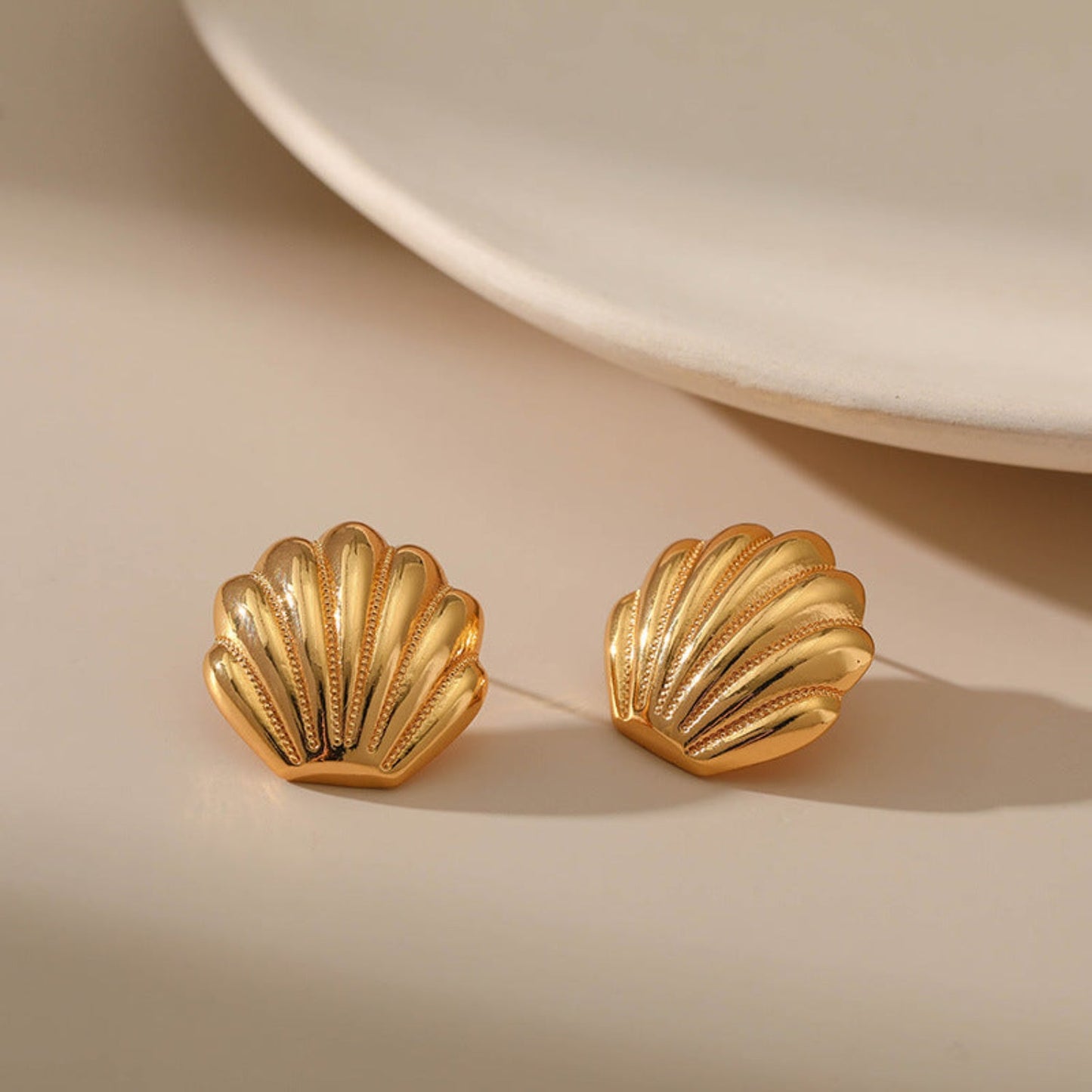 Golden Shell stud Earrings JLT12340