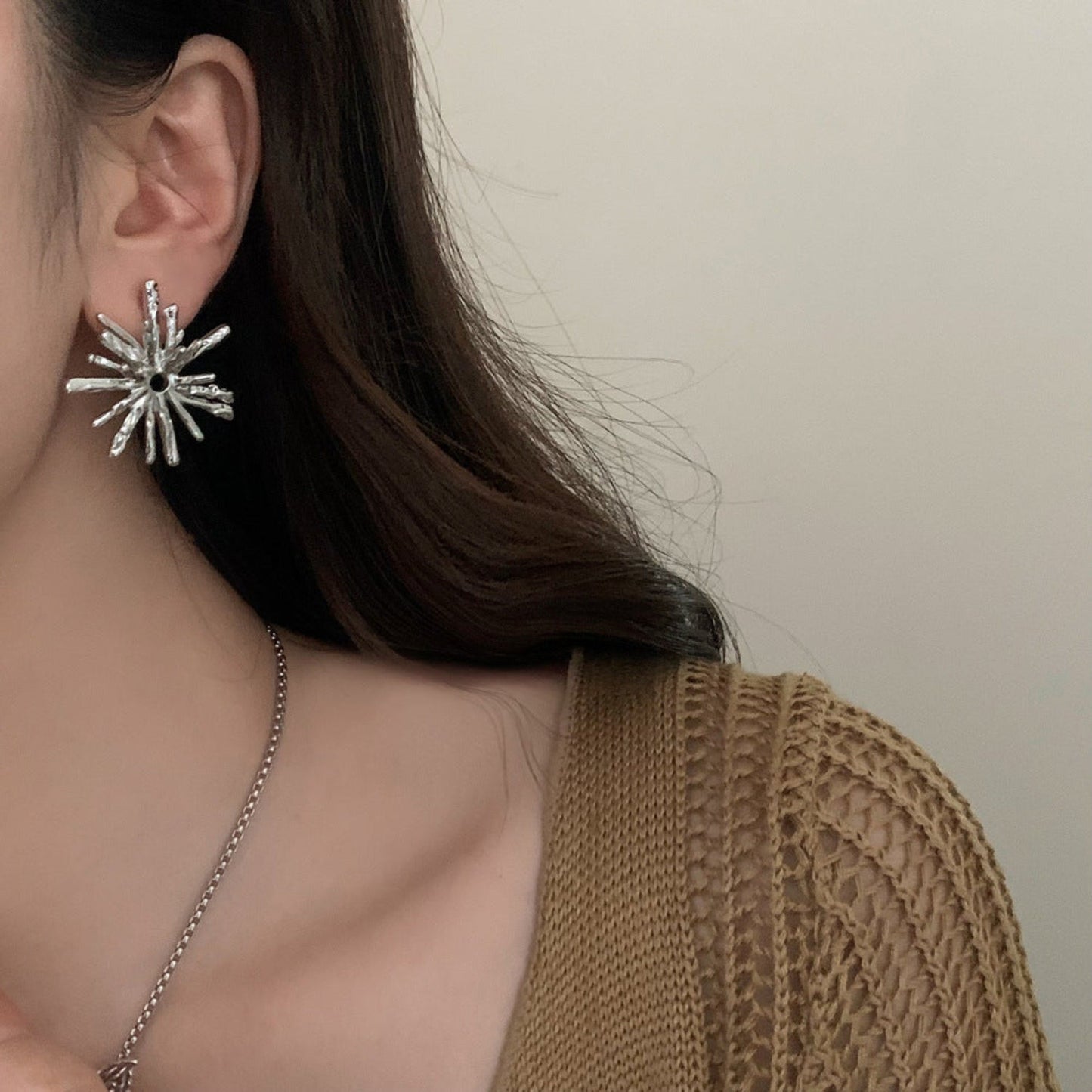 Silver Sparkling Pin Earrings JLT13081