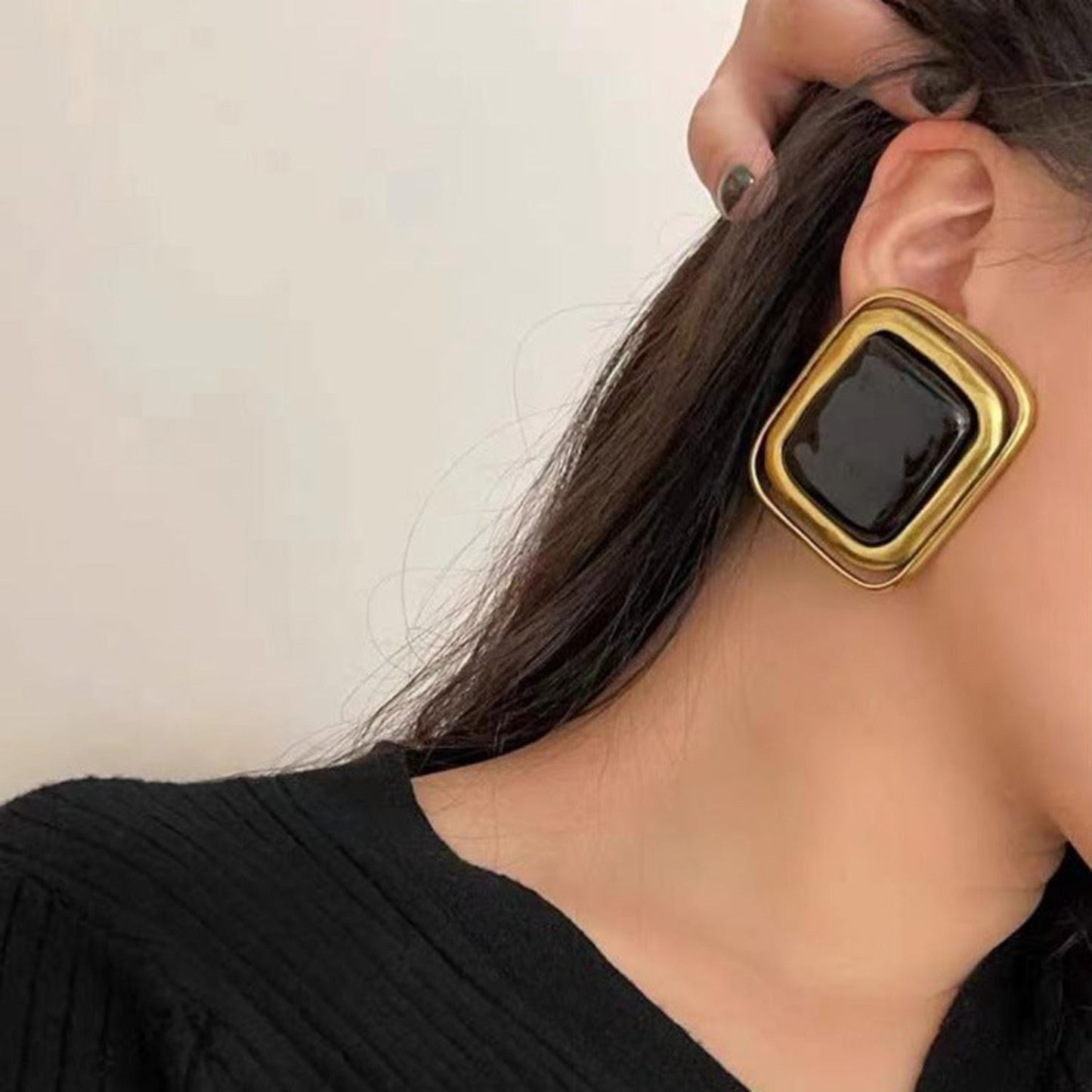 Black Dominion Statement Earring JLT13259