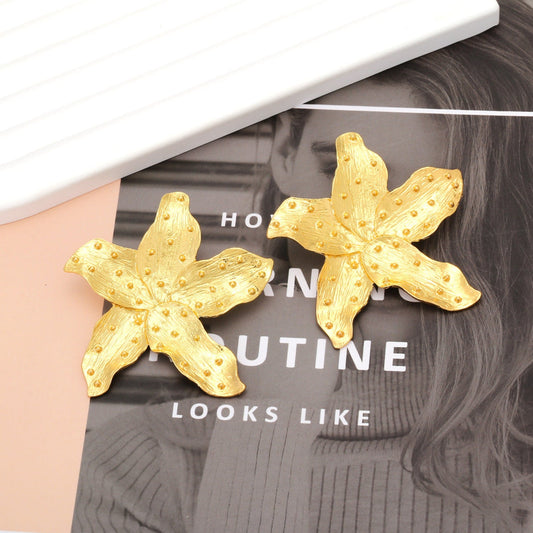 Coral Star Golden Statement Earrings JLT13267