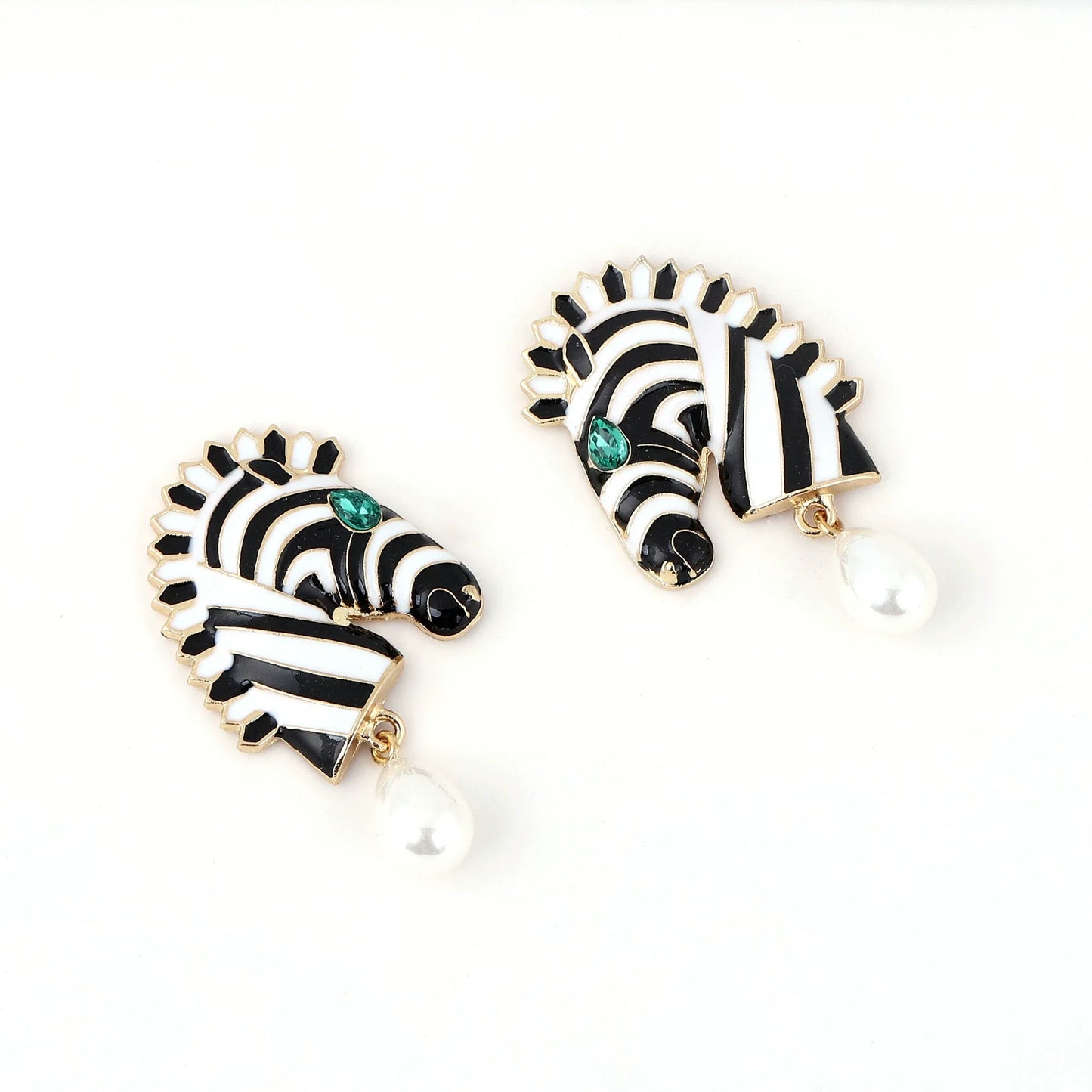 Zebra Head With Pearl Dangle Pin earrings JLT13297